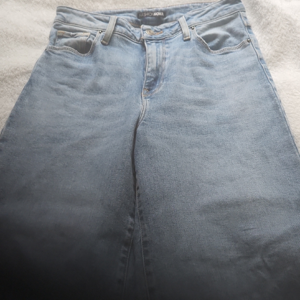 Fashion Nova Blue Flare Jeans. Size 27 Extra Wide Bell Bottoms. Very Comfortable